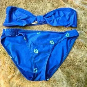Old Navy Blue bikini. Size XL top / L bottom